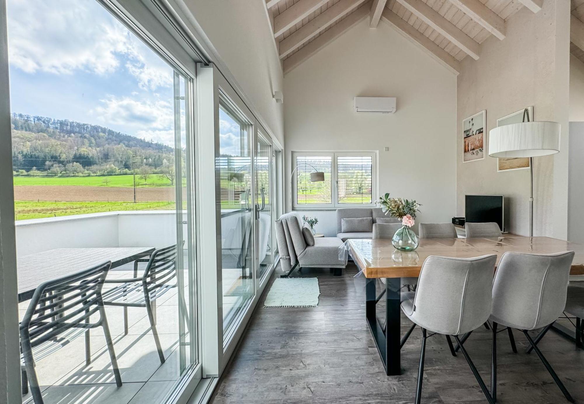 Wunderschoene Helle Wohnung Mit Grosser Dachterrasse غوتمادينغين المظهر الخارجي الصورة