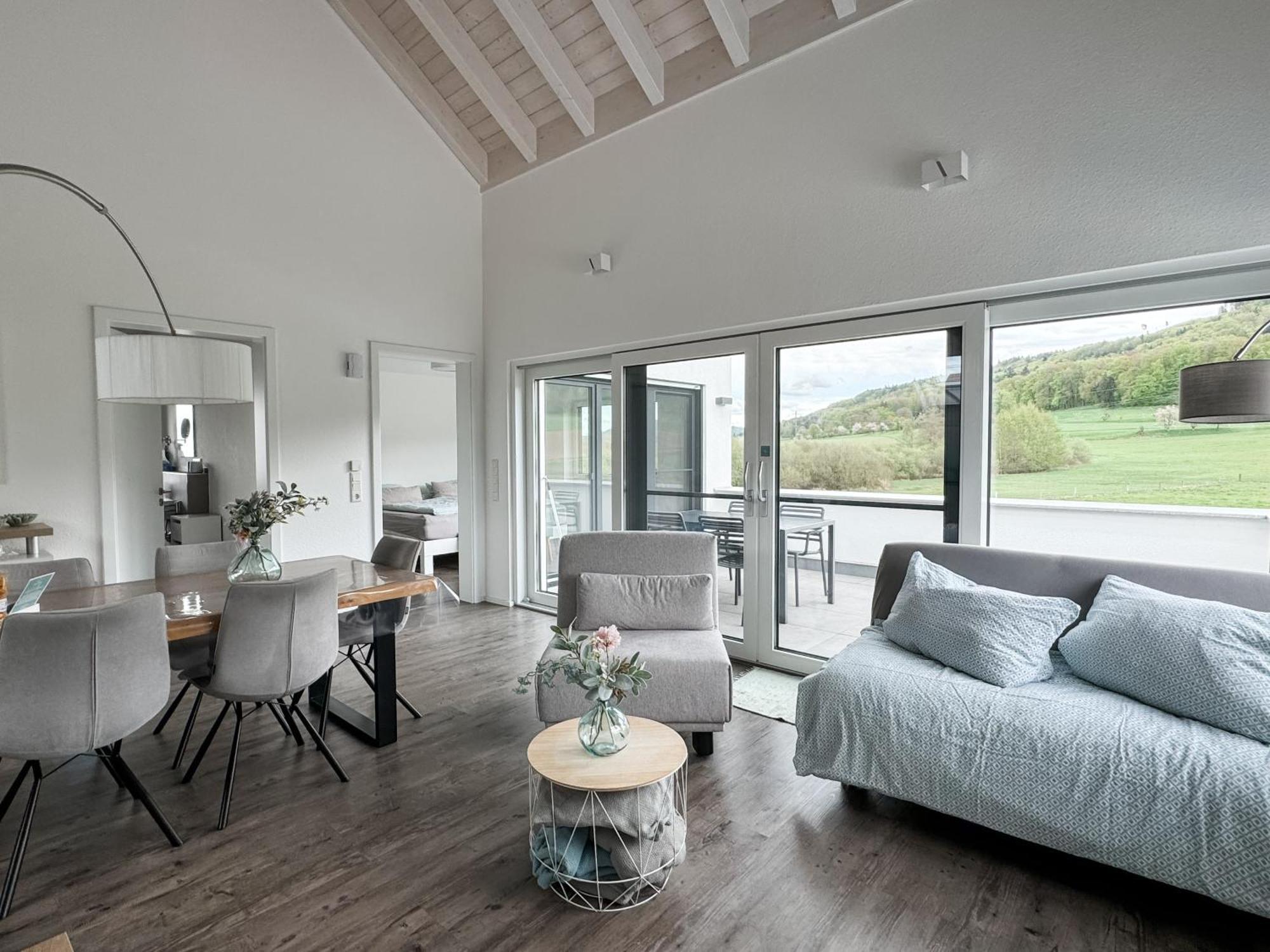 Wunderschoene Helle Wohnung Mit Grosser Dachterrasse غوتمادينغين المظهر الخارجي الصورة